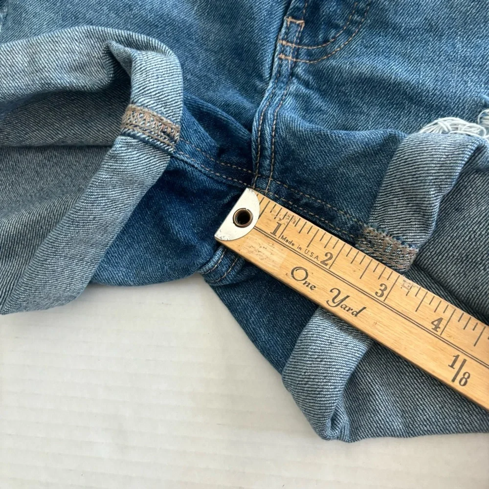 Old Navy O.G. Straight Cuffed Jean Shorts‎ High Rise Stretch Distressed Size 0